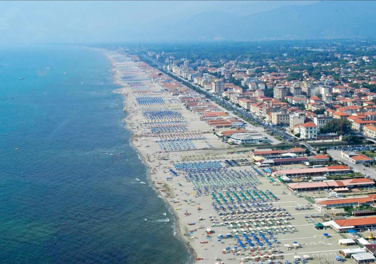 Appartamento Orizzonte فياريجيو المظهر الخارجي الصورة